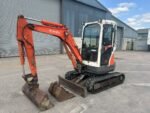 Kubota U25-3 (2008) – Minibagger 2,6T – 3 600 h – Hydraulikhammer + 3 Löffel – überholt – Bild 2