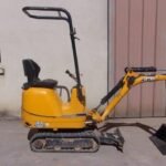 JCB 8008 (2017) – Minibagger 900 kg – 2 104 h – Ultrakompakt