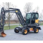 Mobilbagger Volvo EW60E 2022 – 117 Betriebsstunden – Tiltrotator und Anbaugeräte